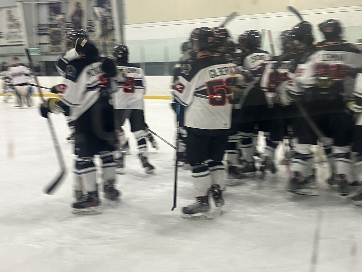 USPHL's tweet photo. That “we just beat the No. 1 team in the #USPHLElite” feeling brought to you by the @RocketsHC. 4-3 winners to close the #SSKPresidentsDay! https://t.co/sH2eaNTvyr