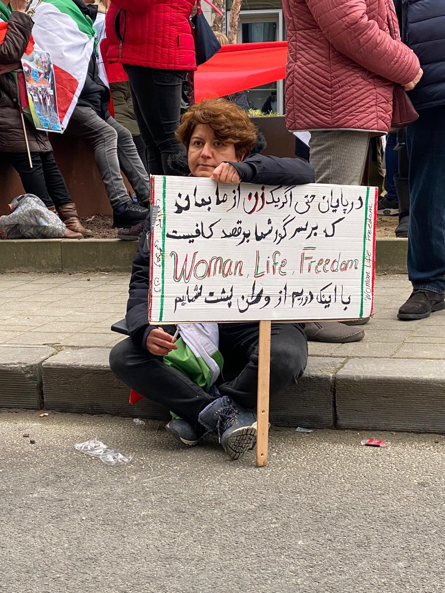 “Even if just one woman is left of us to dance on your grave at the end, we’ll call it a victory”.
Today in #Brussels for #IRGCterroirsts 

#WomanLifeFreedom
#Iran
#MahsaAmini
#بروکسل