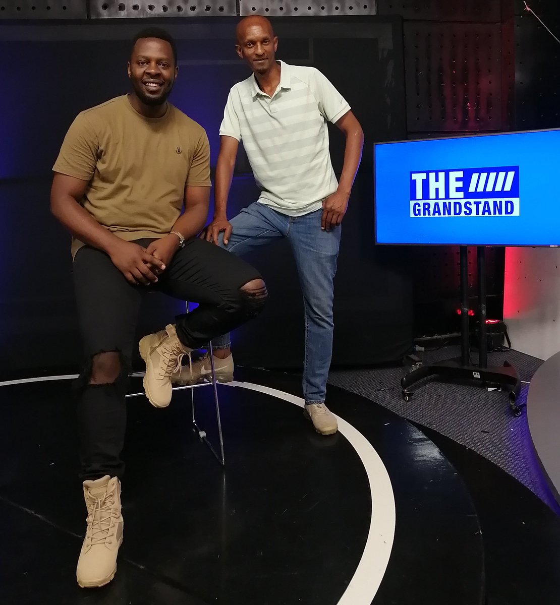Tsuma_Brian's tweet photo. We call this show
#TheGrandStand
Grand host
Grand guest
With a grand story
@ktnhome_ https://t.co/1tdzPK7MBC