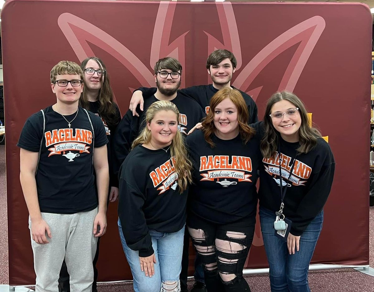 tessalove77's tweet image. My favorite Ram is headed to state. 🎉 #RWHS #AcademicTeam #ArtsandHumanities 🧡🖤