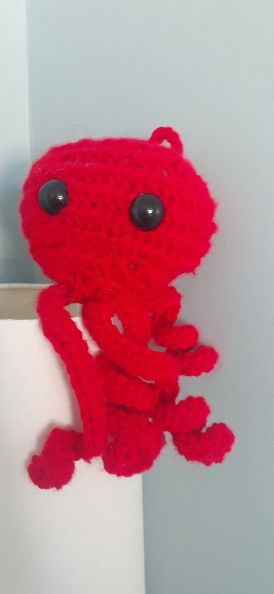 Tuesday flashback. How fortunate are myself and <a href="/room_jam/">JAM Resource Room</a> to each get for Valentine's Day, our very own crocheted jellyfish from the very talented M.C. A friendly reminder of our Altantic roots.😁❤🌊🚣‍♀️