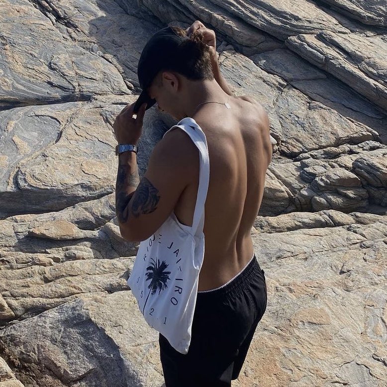 fivebuc's tweet image. 