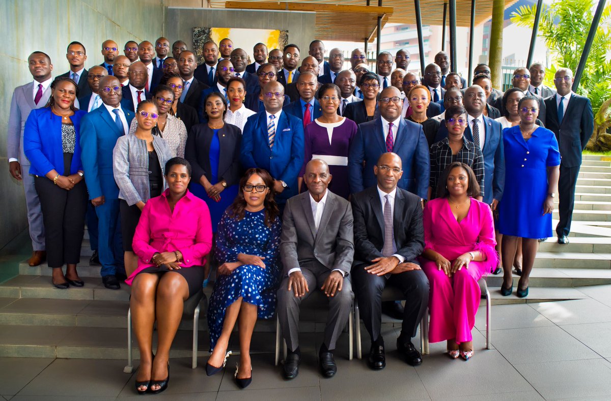 LeonceYace's tweet photo. Retour en images sur les CODIR conjoints banque et assurances qui se sont tenus la semaine dernière.
#GroupeNSIA #NSIABanque https://t.co/5Ml7T1Bk1W