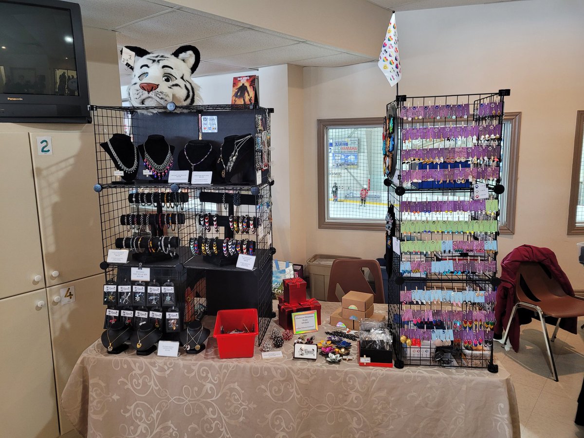 The_Armored_Cat's tweet photo. First show of the year. 

Carleton Place Comiccon. https://t.co/OjRvMV7DQb