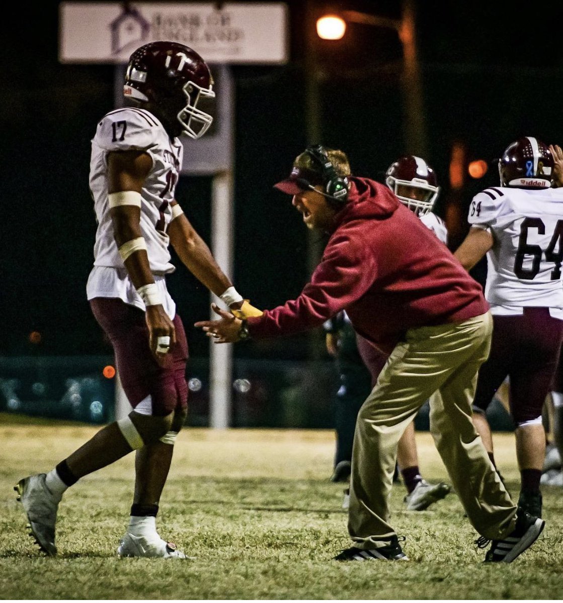 KameronHarper7's tweet photo. All glory to God, for blessing me with everything I have in life and this talent that he as giving me to play football. It will not be a waste. https://t.co/AewqaCpbGw