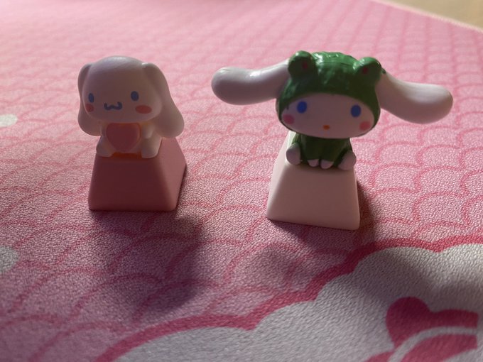 cinnamoroll keycaps 🥹 https://t.co/XKg7sUJZaf<a href="/tag/voguechallenge"class="tags"><span>#voguechallenge</span></a>
