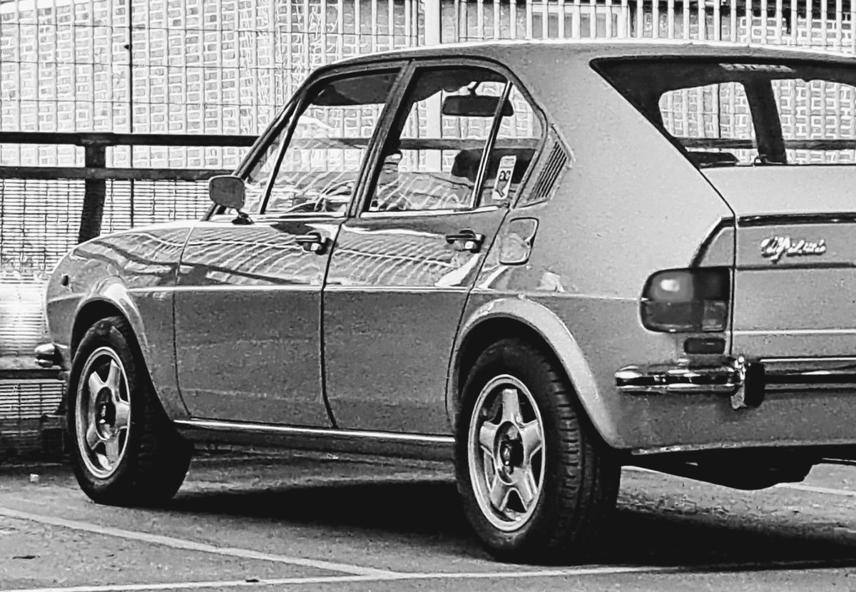 Winter hibernation over, the #ElectricAlfasud is back out on the town.

#EV #alfasud #alfasud50 #restomod