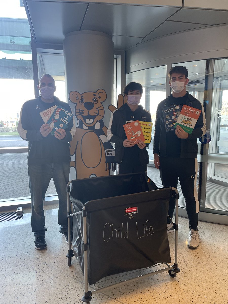 NHSpbears's tweet photo. Today, the boys basketball team visited Penn State Hershey Children’s Hospital to donate Dr. Seuss Books that were collected at their February 3rd home game! https://t.co/ufszXE3uU4