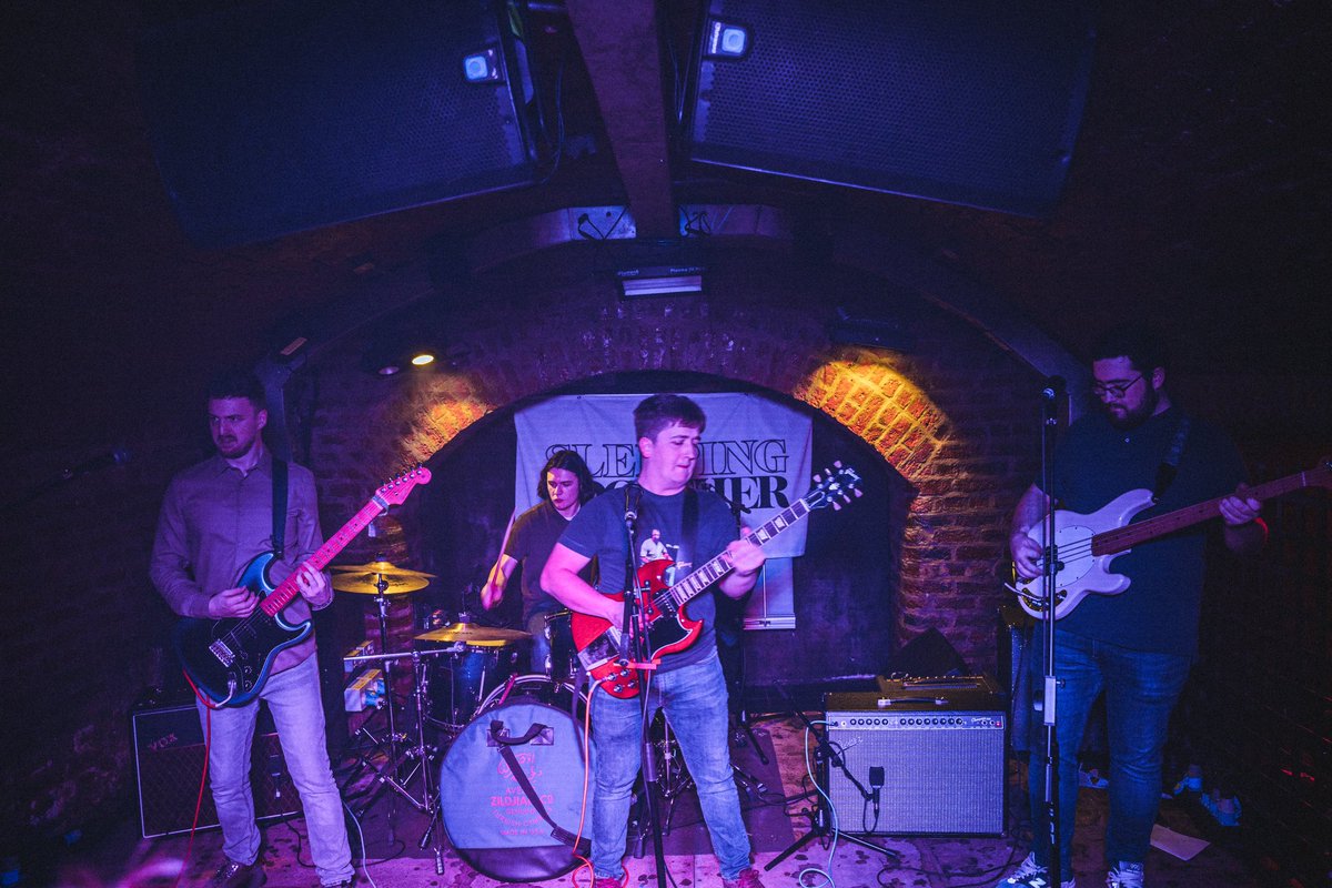 DQuick96's tweet photo. Nice one to everyone who came to our last gig @ebgbsliverpool it was a belter 👊🏼 We’ve got new music on the way, keep your eyes peeled 😎

@This_Feeling 
@scottsmenswear 
📸 lukedoesvisuals (insta) https://t.co/3oE3eytlmR