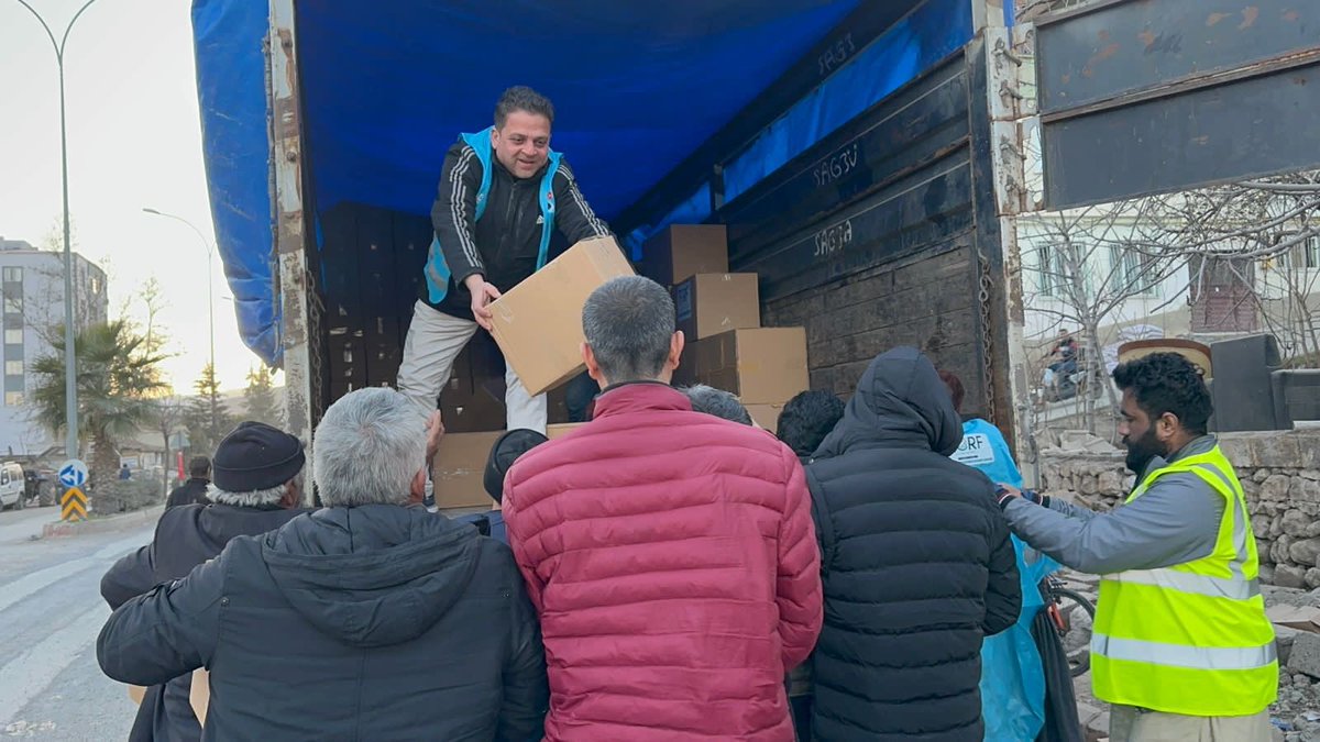FGRForg's tweet photo. Distribution started in Ghazi Anteb, Türkiye 🇹🇷 #turkiyeearthquake #HelpwithFGRF #TurkiyeRelief https://t.co/ivJ2nc216Q