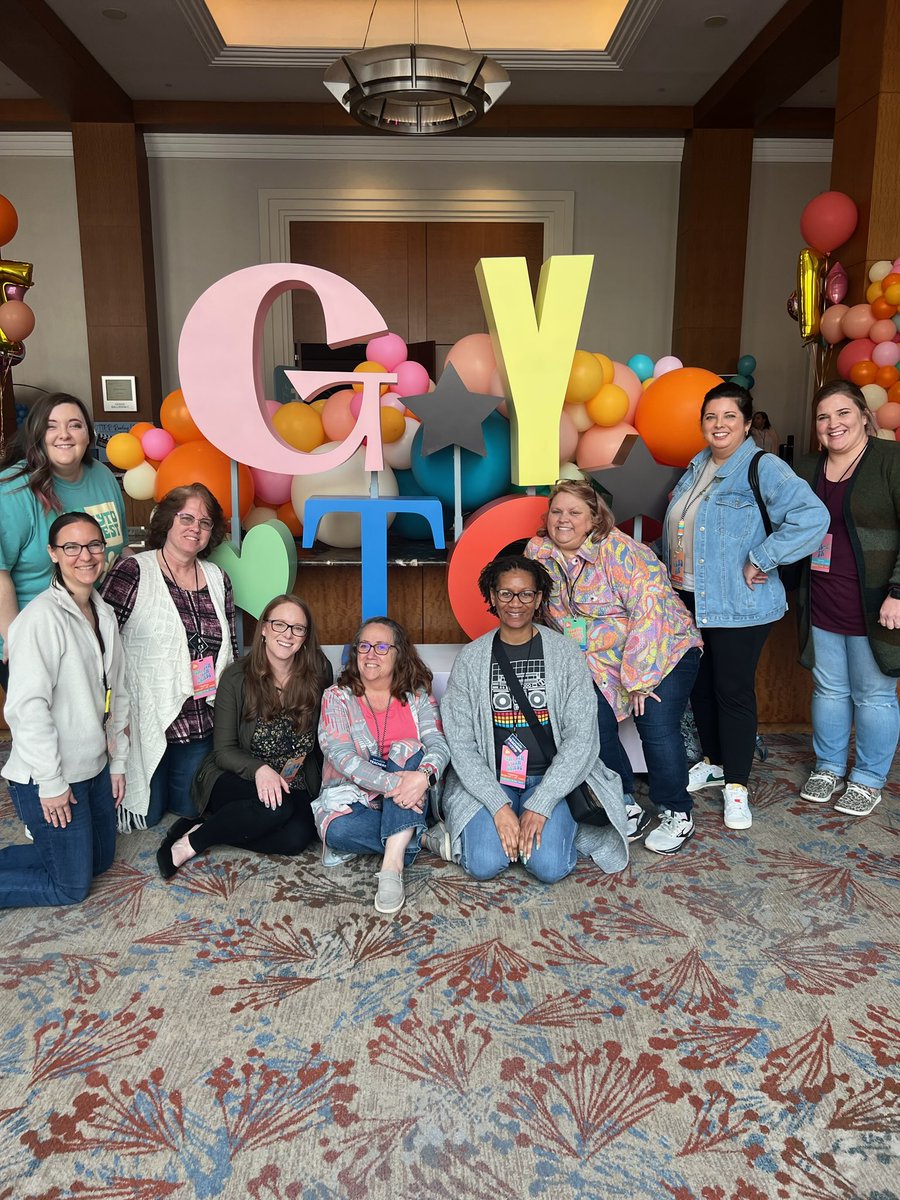 Mrs. Moore tweet media