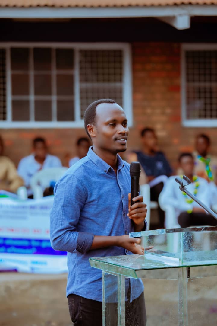 AntoineMutware's tweet photo. Special thanks to @RwandaYouth Coordinator in @RubavuDistrict Mr. Kalisa Deo Ngoga,the guest of honor in this opening ceremony of #ScoutWeek and our Deputy Chief Commissioner @RwandaScouts ,Iradukunda Sandrine who welcomed him. https://t.co/6H8JsCibxO