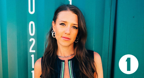 #live #dnb #mix #bbc #radio1 Charlie Tee - Drum and Bass Mix # BBC Radio 1 [18.02.2023] bassblog.pro/bbc_radio1_mix…