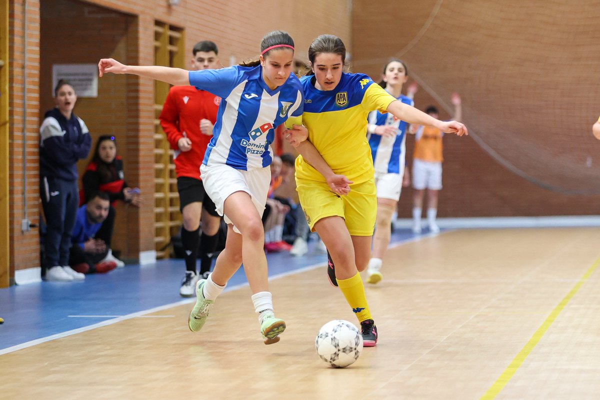 CDLeganesFS_Fem's tweet photo. IMÁGENES | Gran partido del CADETE en el que se impusieron a un siempre potente @ADAlcorconFSF. 
¡Ya podéis ver todas las fotos del encuentro!

👉https://t.co/qemMTgYhIl

📸 @Fotonio22 

#VamosLega 🥒🤍💙 https://t.co/aezeB5bGJ1