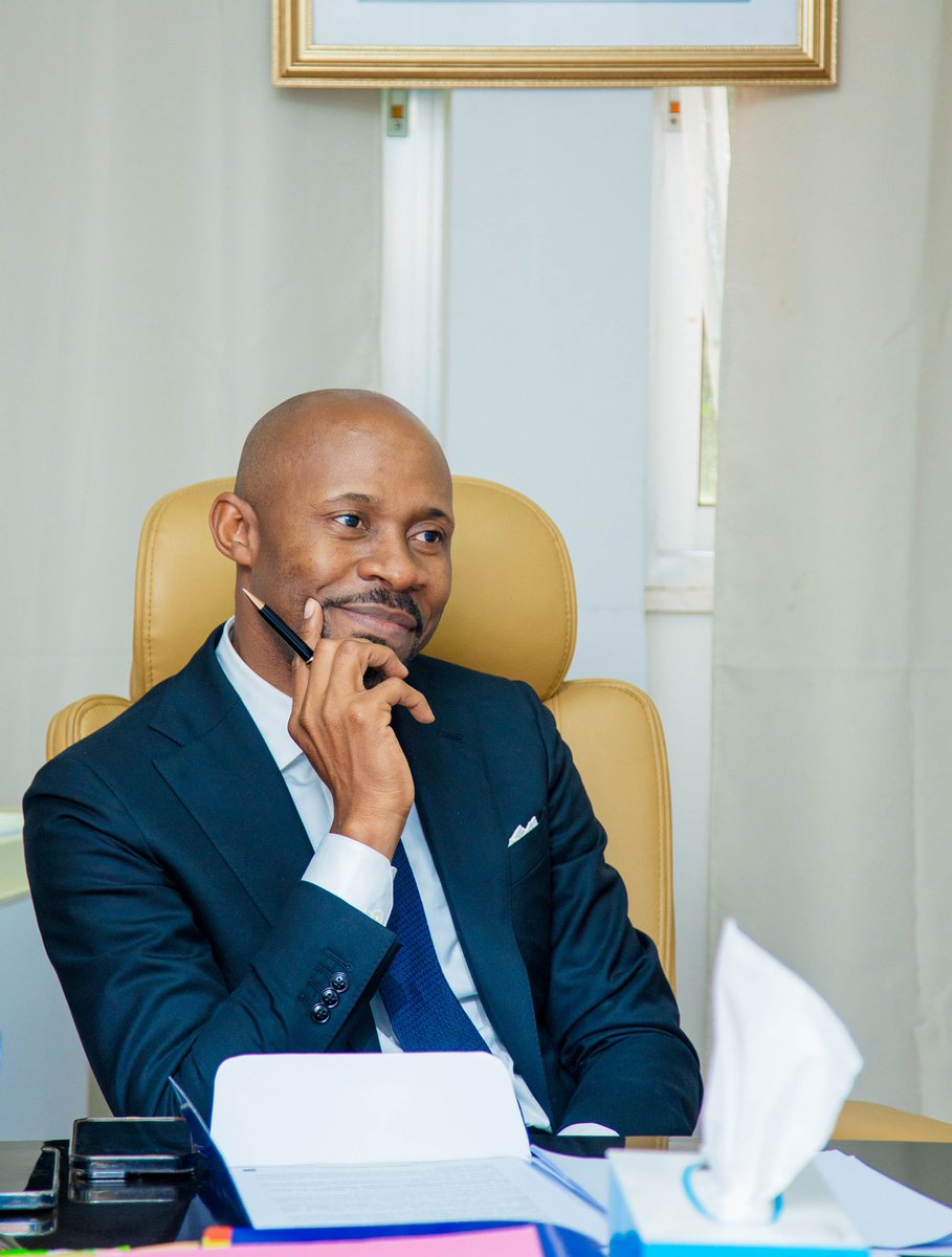 PatrickMuyaya's tweet photo. #RDC : États des finances publiques, comment s’est clôturé l’année 2022 ? Et quelles perspectives pour 2023 ? L’obligation de transparence, une marque de notre gouvernement. Présenter les points forts et les points à améliorer #BriefingSpecial avec @nskazadi #ChangementDeNarratif https://t.co/aNJFJj493y