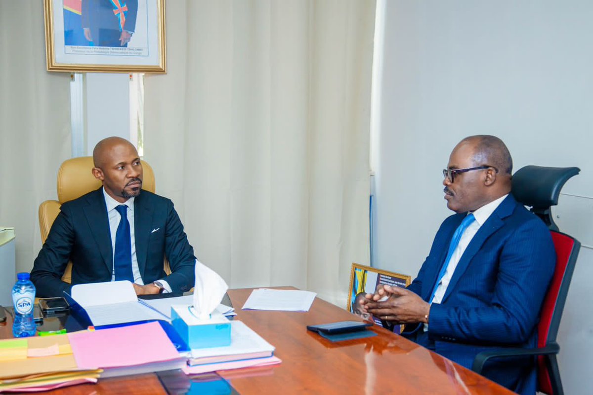 PatrickMuyaya's tweet photo. #RDC : États des finances publiques, comment s’est clôturé l’année 2022 ? Et quelles perspectives pour 2023 ? L’obligation de transparence, une marque de notre gouvernement. Présenter les points forts et les points à améliorer #BriefingSpecial avec @nskazadi #ChangementDeNarratif https://t.co/aNJFJj493y