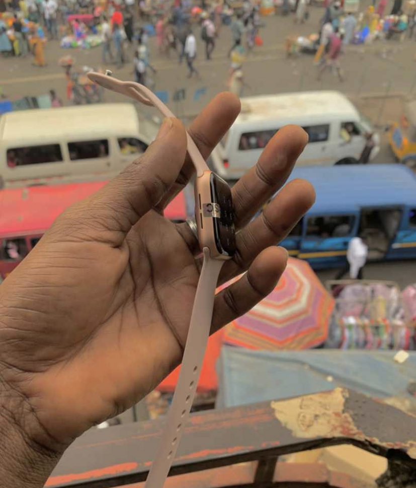 Phone_Hub1's tweet image. Series 5 available