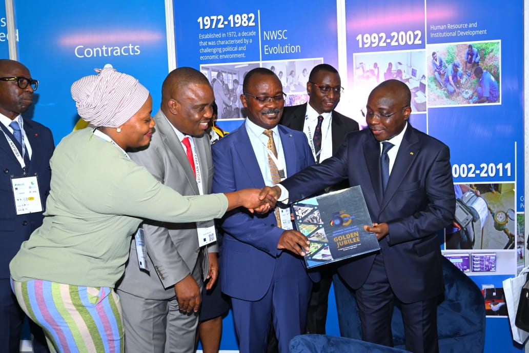 nwscug's tweet photo. The delegation also visited the NWSC stall were water and sanitation acceleration initiatives were discussed. 

PHOTOS: @NWSCMD sharing the #NWSCAt50 story with the Ivorian Minister of Hydraulics, Water and Sanitation, @EriasLukwago_ and the @KCCAUG delegation @KCCAED https://t.co/EH9frw4fkU