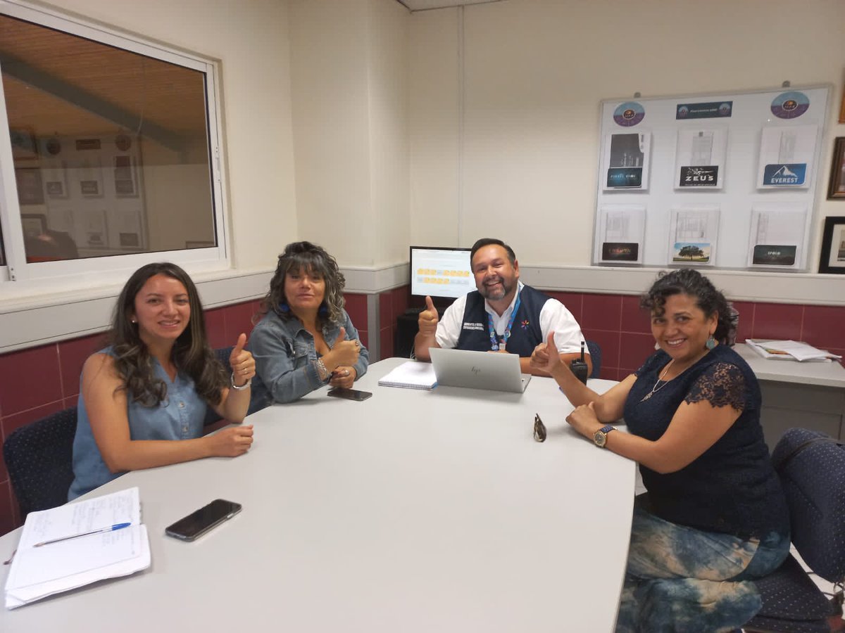Seremi Mujer y Equidad de Género Araucanía (@mmeg_araucania) on Twitter photo #Temuco Seremi (s) Pilar Collipal 👉reunión con Gerente de Walmart Mauricio Soto Verá y Directora (s)<a href="/SernamEGAraucan/">SernamEG La Araucanía</a> Miriam Bertuzzi👇
✅Coordinar donación kits de cuadros para mujeres afectadas por los incendios forestales
✅ Espacio de comercialización dirigido a emprendedoras #Temuco Seremi (s) Pilar Collipal 👉reunión con Gerente de Walmart Mauricio Soto Verá y Directora (s)<a href="/SernamEGAraucan/">SernamEG La Araucanía</a> Miriam Bertuzzi👇
✅Coordinar donación kits de cuadros para mujeres afectadas por los incendios forestales
✅ Espacio de comercialización dirigido a emprendedoras