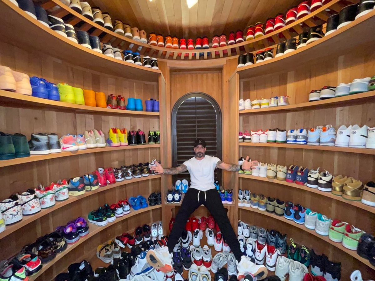 aj_mclean's tweet photo. Sneaker heads know. Sneaker life is clutch. @djkhaled you know what’s good bro. https://t.co/IWqYZm1UsC