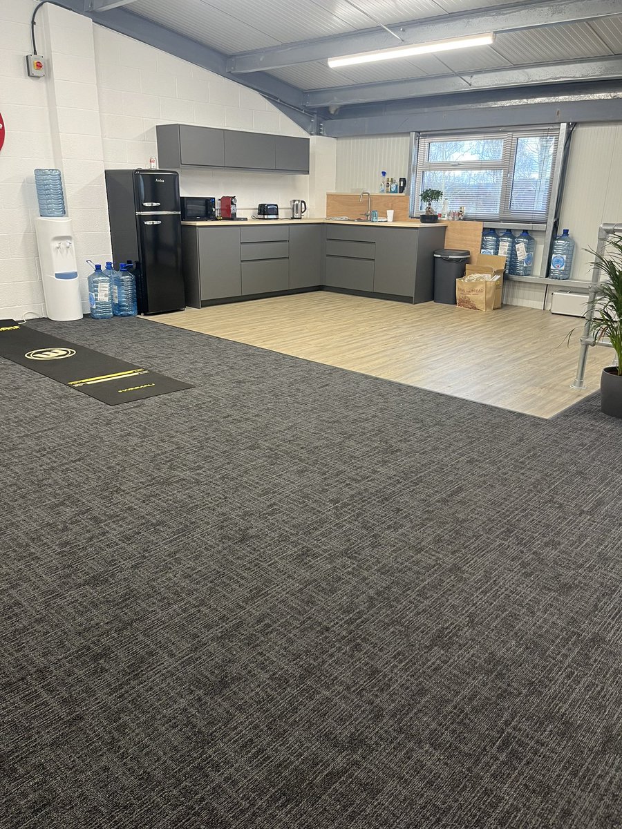 Maptecsurveys's tweet photo. Arrival of the new exterior sign has really helped to finish the office off nicely.                    #MaptecHQ https://t.co/5IkVaKJzR8