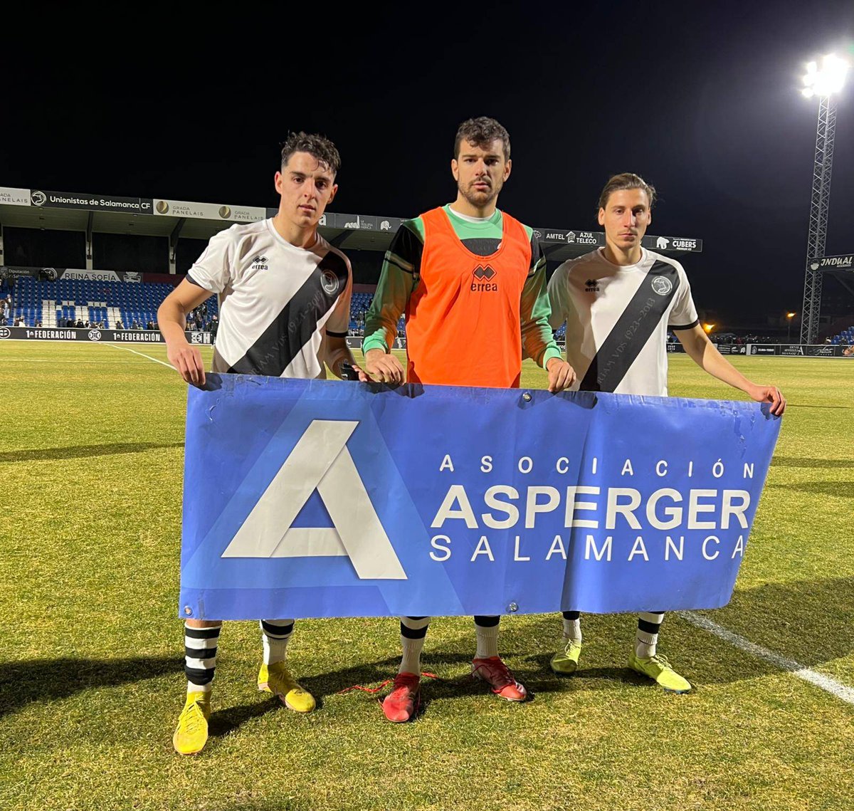 Unionistas de Salamanca CF tweet media