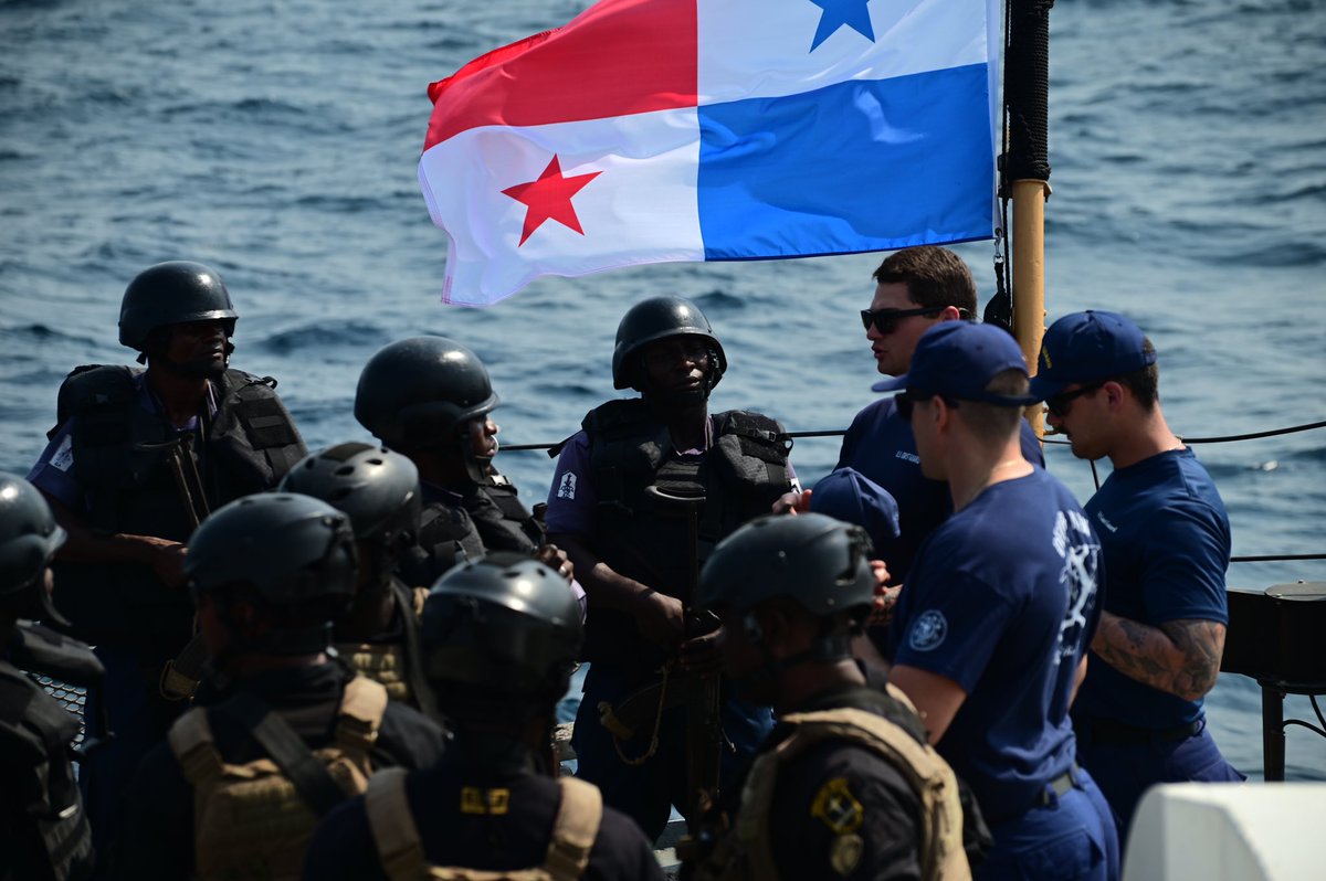 USCGLANTAREA's tweet photo. Obangame = Togetherness
 
📍Nigeria (Jan. 29, 2023)
@USCG personnel and members of the Nigerian Navy conduct law enforcement training aboard USCGC Spencer (WMEC 905) as part of #ObangameExpress23 in the Atlantic Ocean.
#OE23 #nigeria #africanpartnerships #PartnershipsMatter https://t.co/5zo1bRBfPh