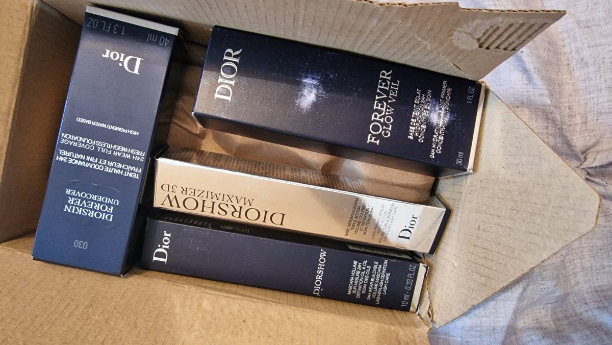 The mascara is safe <a href="/Disco_Stooo_/">Stooo</a>