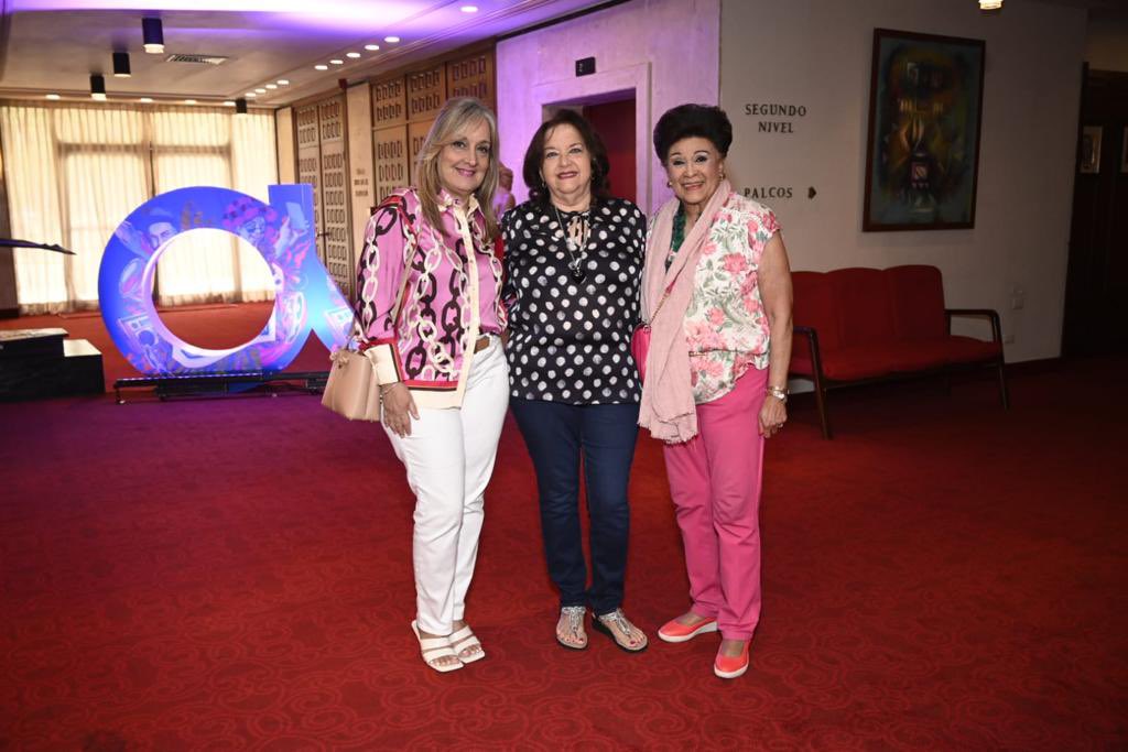 BritchamDR's tweet photo. Gracias a nuestras alianzas con Royal Opera RD, Teatro Nacional y Fundacion Sinfonía tuvimos el placer de disfrutar de la mágica obra inspirada en la novela contemporánea de la mexicana Laura Esquivel “Like water for chocolate”.
#BritchamDR #BritchamExperience #Nerworking https://t.co/8QcPSlZOeS