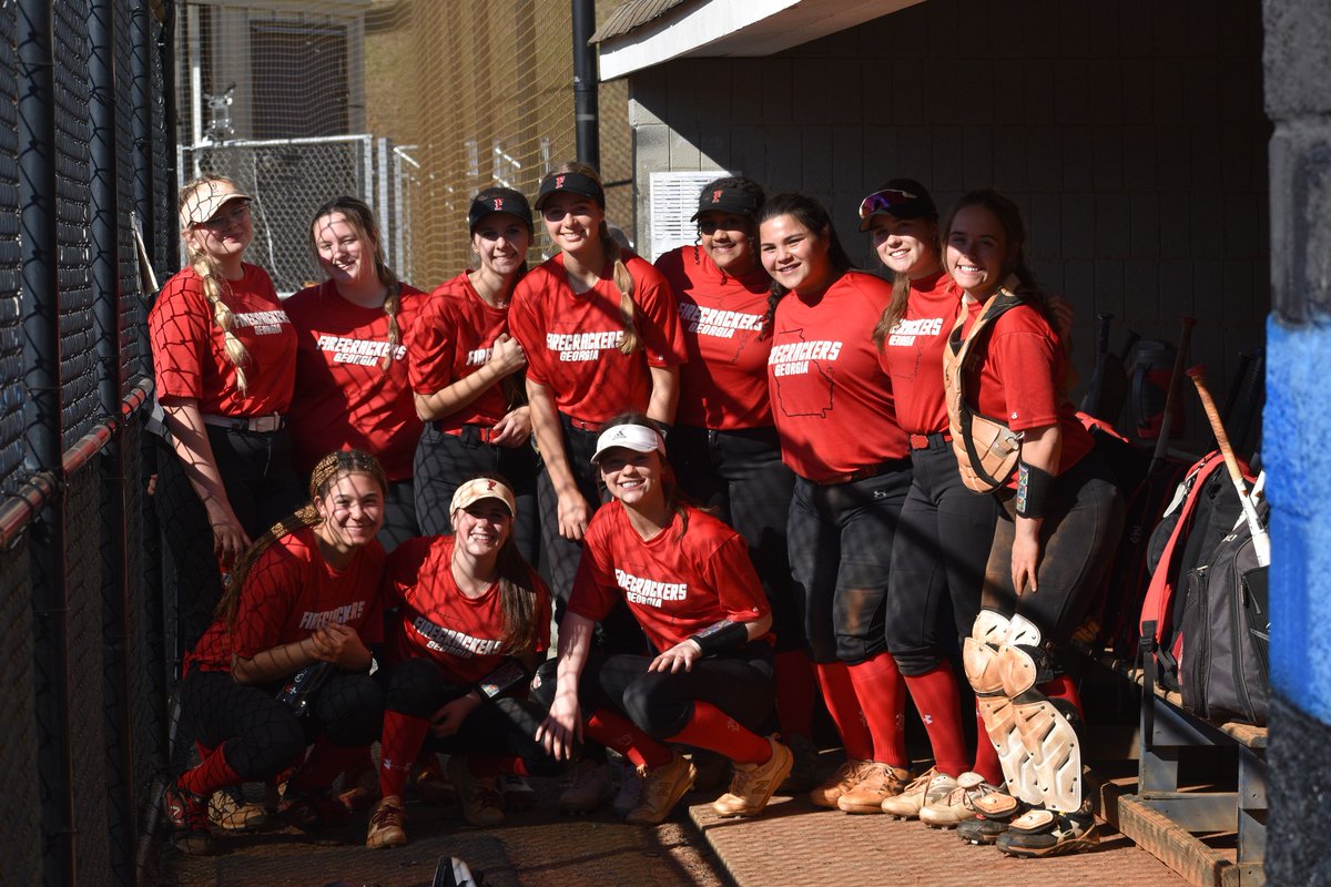 FCGeorgia_2025's tweet photo. Yesterday was a beautiful day of softball! It was great to see our team in action and has us excited for the spring and summer season! Special thanks to @GeorgiaImpact07 and @GABolts07 for the scrimmages! 🧨🧨💥 #FirecrackerSoftball #FCGA #FCNation @FirecrackersGe1 @Los_Stuff https://t.co/PMTFC7dGHK
