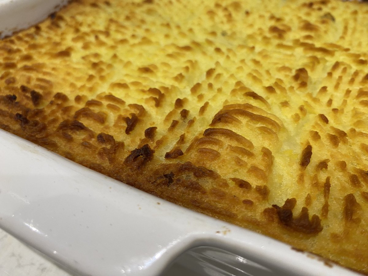 Cottage pie anyone 😋 <a href="/HairyBikers/">Hairy Bikers</a> <a href="/bbcgoodfood/">Good Food</a>