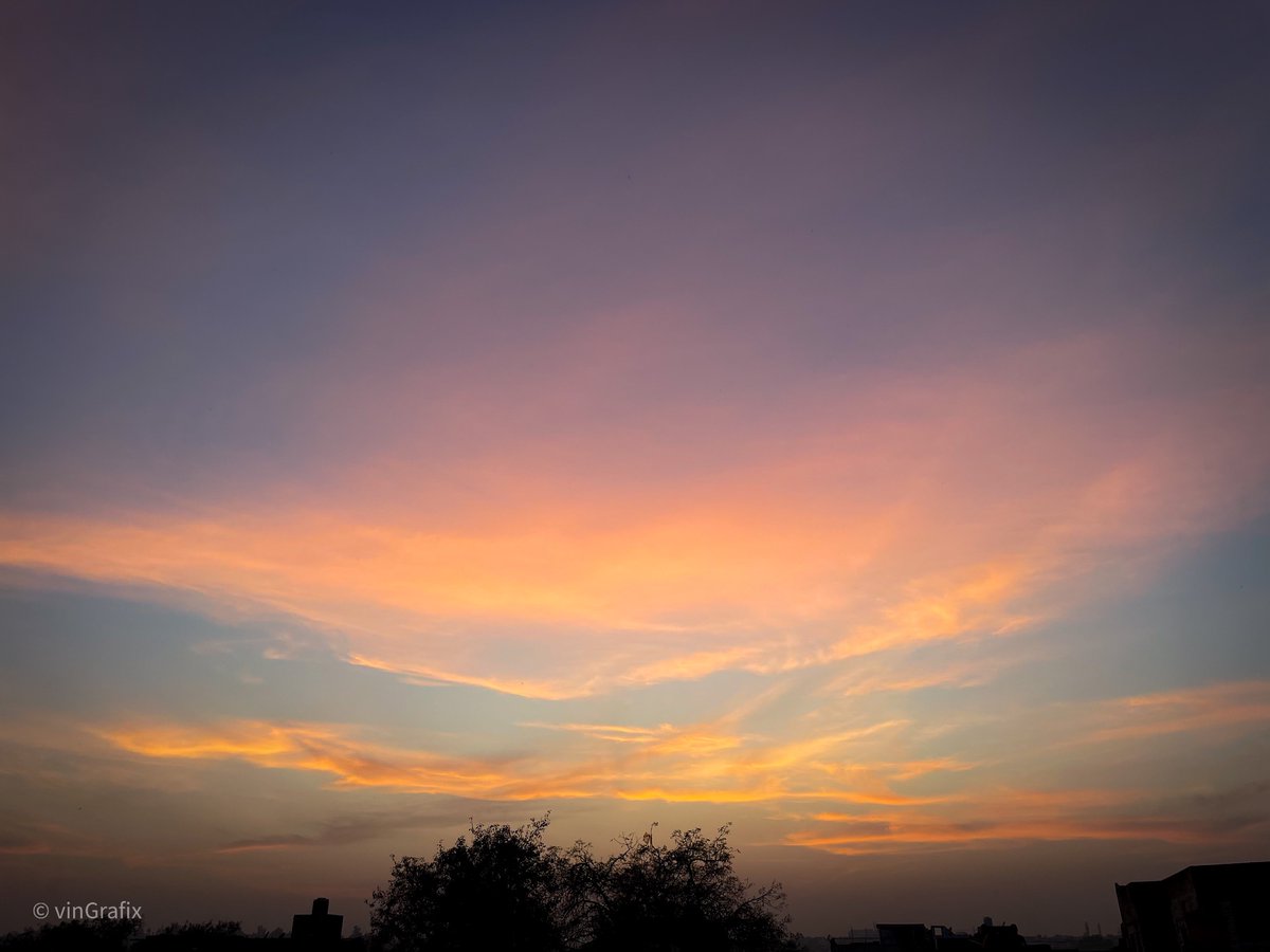 vipinmohansingh's tweet image. #cirrostratusclouds #Colors #nature #photography @ThePhotoHour @PhotographyWx