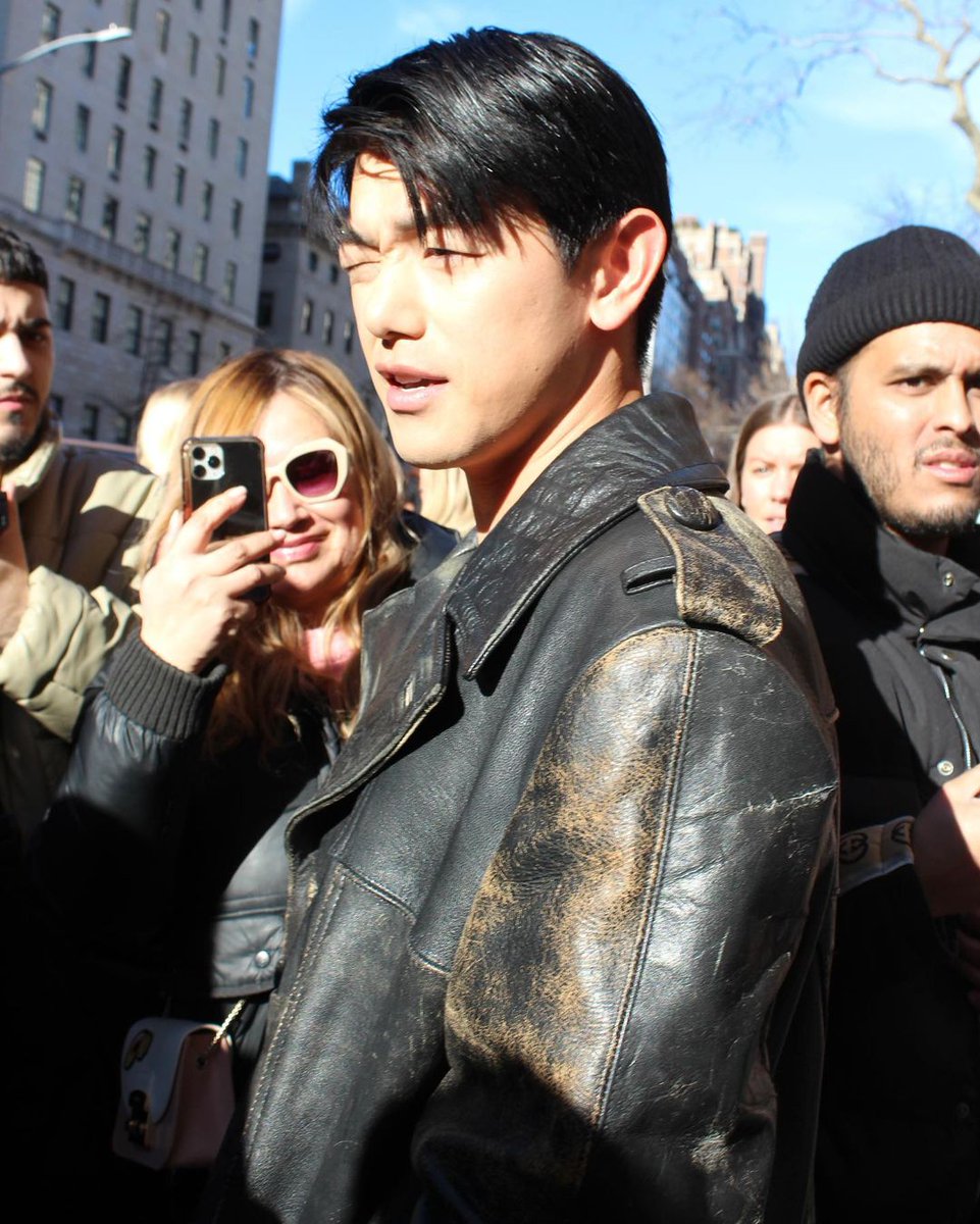PrinceNamBrazil's tweet photo. [📷| 20.02.2023] Mais fotos liberadas do eric no desfile de moda da Coach! 

cr. ritainnewyork.jpg 
cr. samyck

#KPOP #EricNam #에릭남 #NamNation #PrinceNam #CoachNY #CoachFall23 @Coach #NYFW https://t.co/TdBoAyiDS4