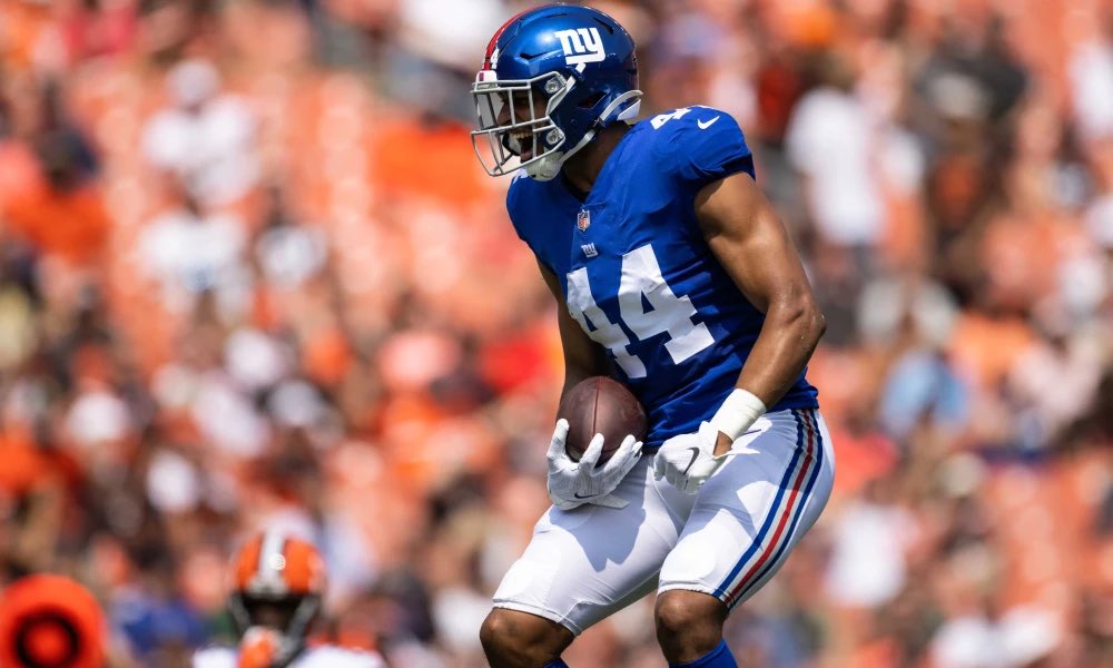 #Stamps sign 6’7” 🇨🇦 receiver Rysen John <a href="/rysen_spj/">Rysen John</a> from <a href="/SFUFootball/">SFU Football</a>. A 3rd round pick in the 2020 <a href="/CFL/">CFL</a> draft, he’s spent the past 3 years trying to catch on in the NFL as a TE. Once he learns the 🇨🇦 game he should be an impactful player. <a href="/BCHSFB/">BC HS Football</a> <a href="/sfufbalumni/">SFU Football Alumni</a> <a href="/CFLonTSN/">CFL on TSN</a>