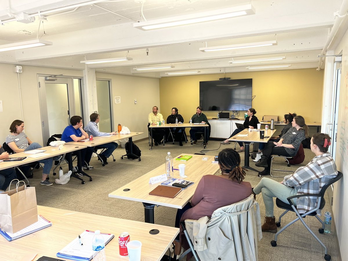 vadastephensii's tweet photo. 10/10 @nlcswo this weekend. I enjoyed hearing from union leaders, fundraising experts, and campaign strategists. Learning how to implement change, challenge oppressive systems, and develop policies that improve communities has been extremely valuable to me. https://t.co/gxuX27O4WE