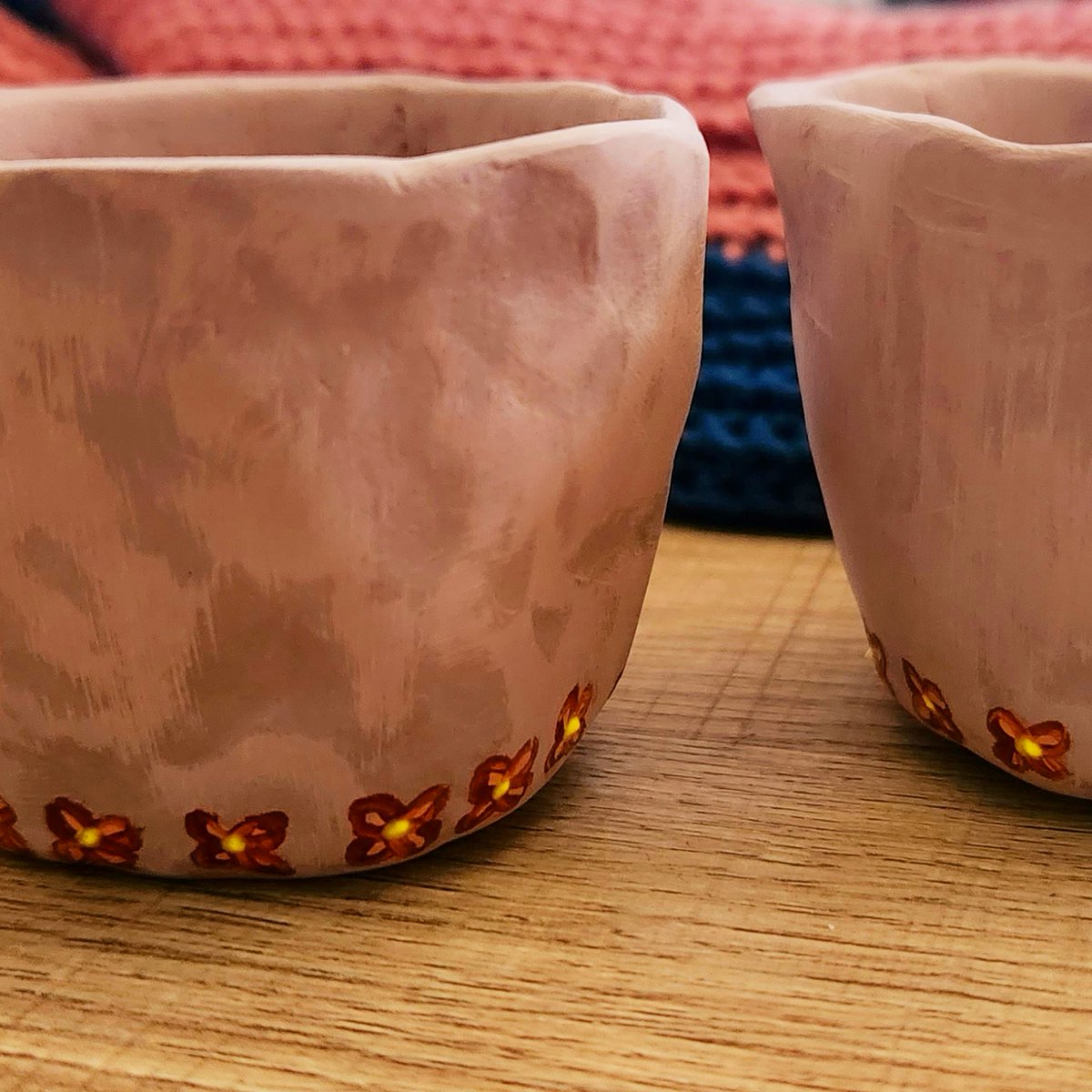 art_amas's tweet photo. Work in progress.
Set of 2 mini pots

#plantlife #plantpots #plantlady #plantpotsofinstagram #plantpot #minipot #minipottery #minipots #gardening #gardeninspiration #garden #pottery #pot #succulents #succulentpots #succulentpot #succulentplant https://t.co/xHOdahOvkw