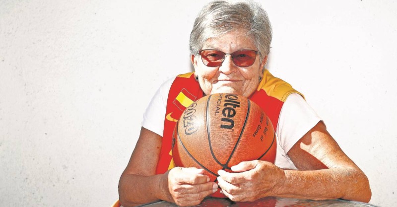 BaloncestoESP's tweet photo. 🚨 OFICIAL | La FEB expresa sus condolencias por el fallecimiento de la histórica Pepa Senante