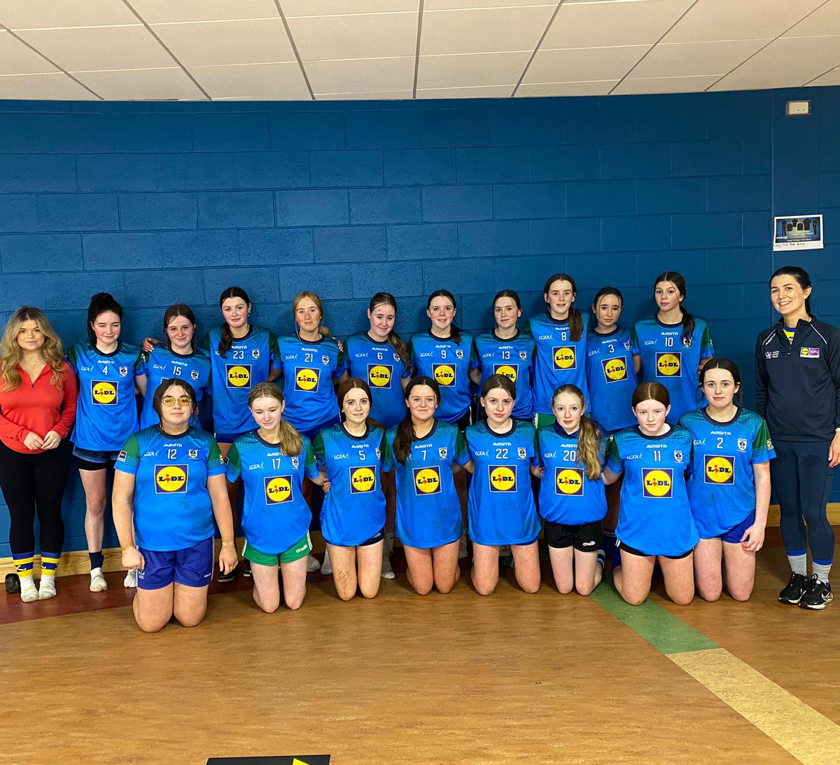 Thanks to Therese McNally for facilitating workshops to help students understand the value of participating in sport, healthy eating and overall wellbeing!                                          #LadiesGaelicFootball  #Youth SportTrust #LidlIreland #SeriousSupport