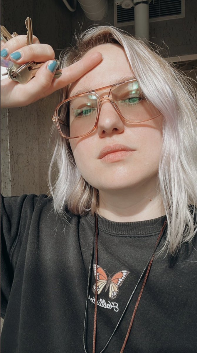 Who knew the perfect addition to golden hour was blue-light-blocking Zenni frames.... we did 🥸 bit.ly/3iADkZs #ArmorYourEyes #ZenniGaming #Gamer #Streamer #Blokz #Gaming
