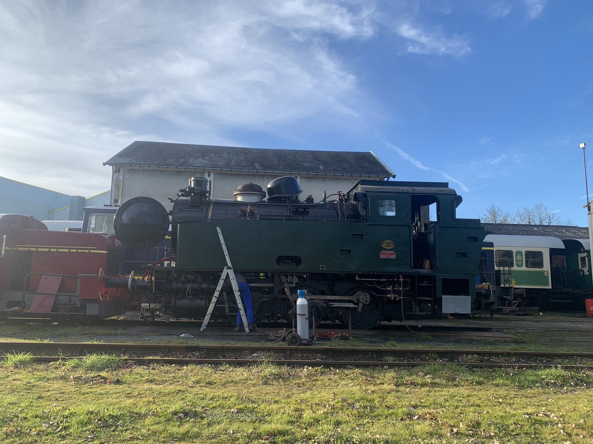 Dernière ligne droite avant les premières fumées ! #patrimoine #hannibal #vendee #vapeur