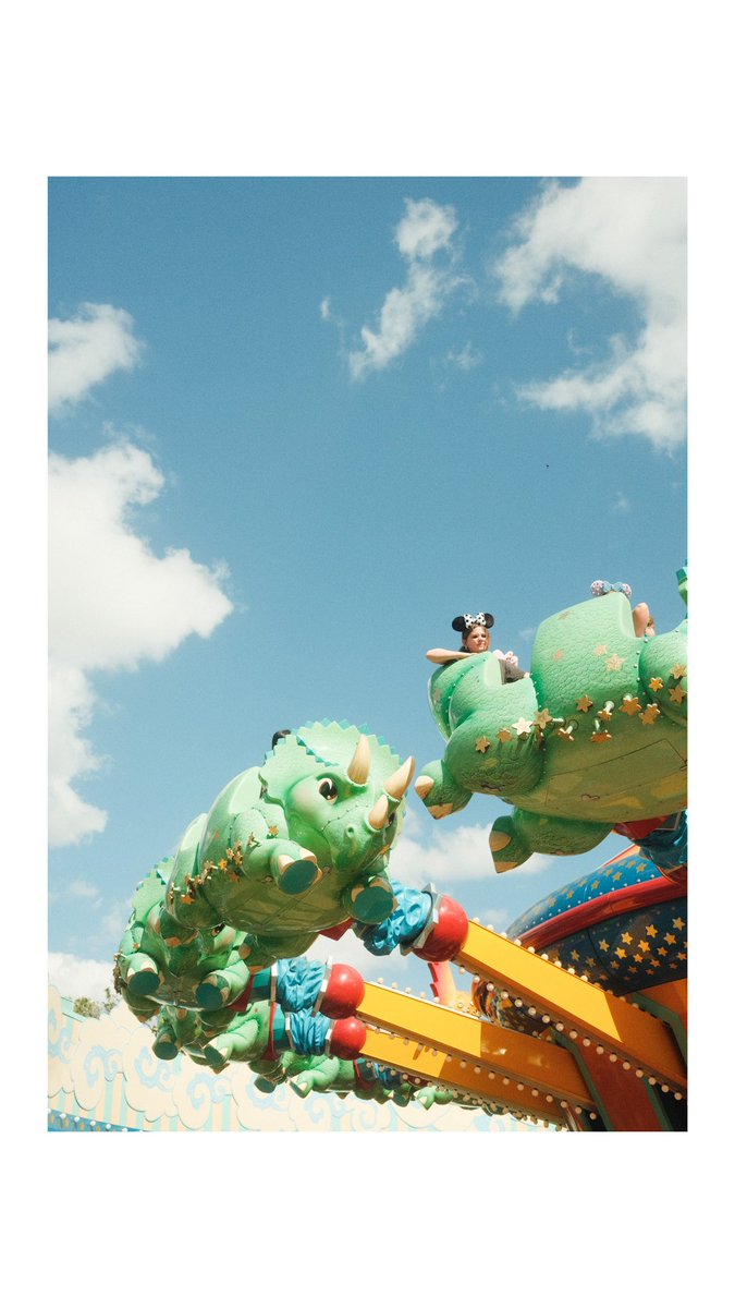 somewareatdiz's tweet image. A few photos taken on the FUJIFILM X100V at Walt Disney World this weekend. All unedited and shot using the Portra 400 film simulation
