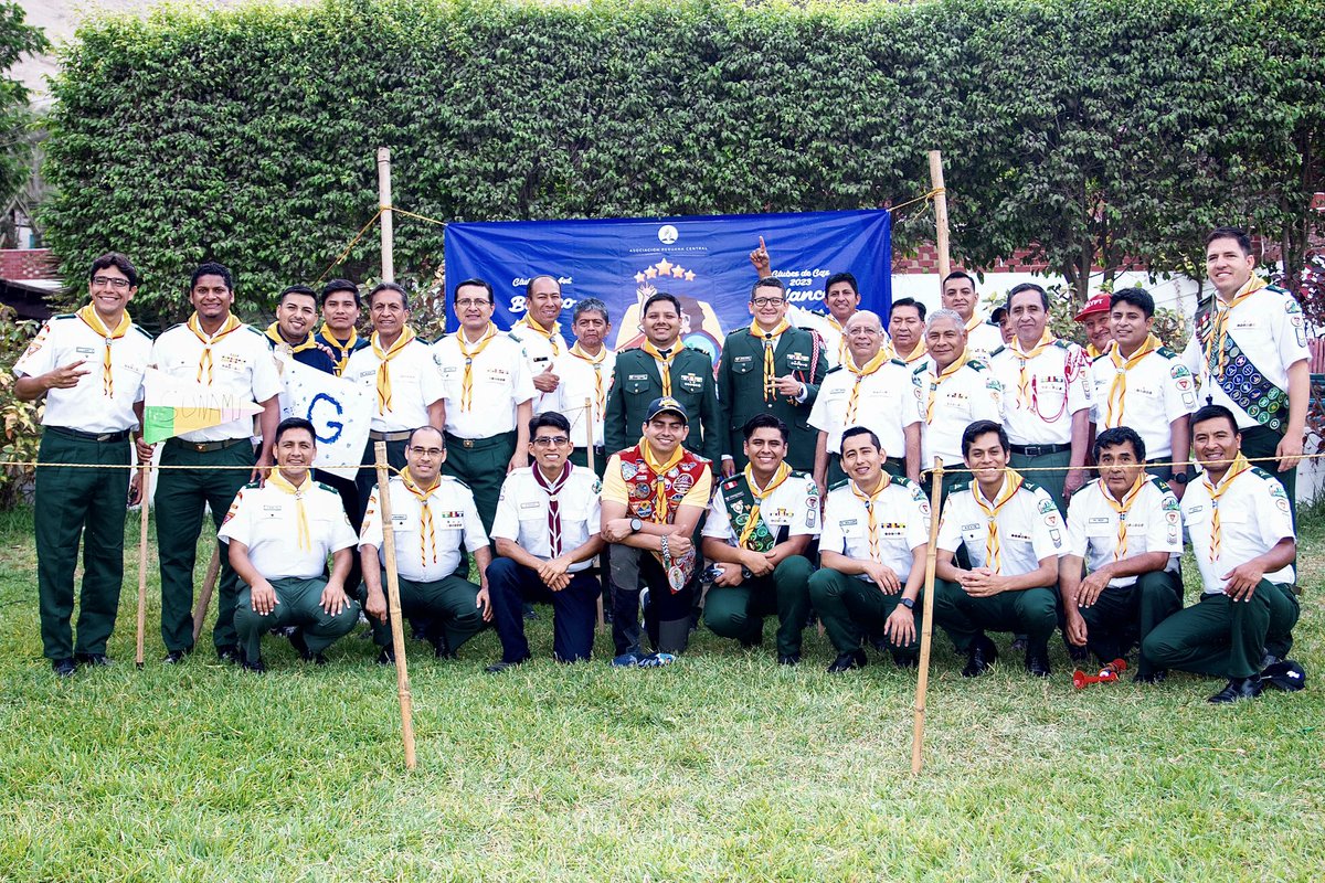 Maxchoque's tweet photo. ￼
🔺 I PASTORI APC 2023 🔺
￼
✓En cada Iglesia Un Club ⛪️
￼
 👉🏻34 Pastores Distritales se sumaron el Pastori realizado en Cieneguilla con el objetivo claro de Plantar + Clubes.
￼#Somos1 https://t.co/xgc8BaoNd3