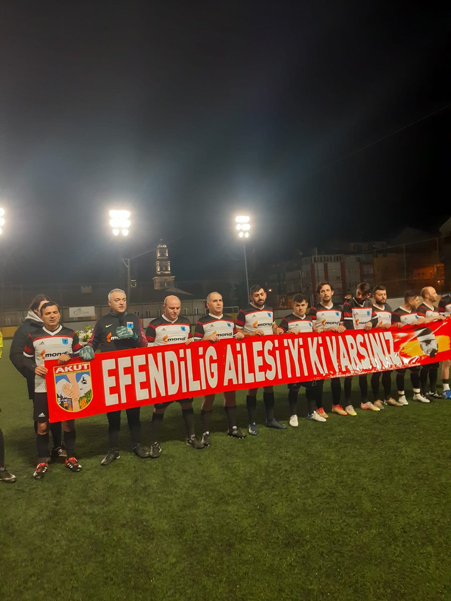 Asıl siz iyi ki varsınız. <a href="/AKUTfutbol/">AKUT Futbol</a> @AKUT_Dernegi