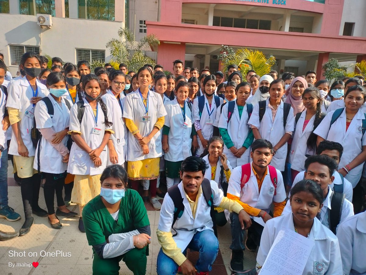 Kadwibate's tweet photo. @BannaGupta76 ,@drvknarayan 
Sir🙏
10 saal se adhik samay se maang krne ke bawajood Paramedical, rims ke 350 se aadhik students ko hostel or stipend ki suwidha prapt nhi h. 
Humari maango ko pura kiya jaye🙏🙏. https://t.co/dTt9Mt4Xcz