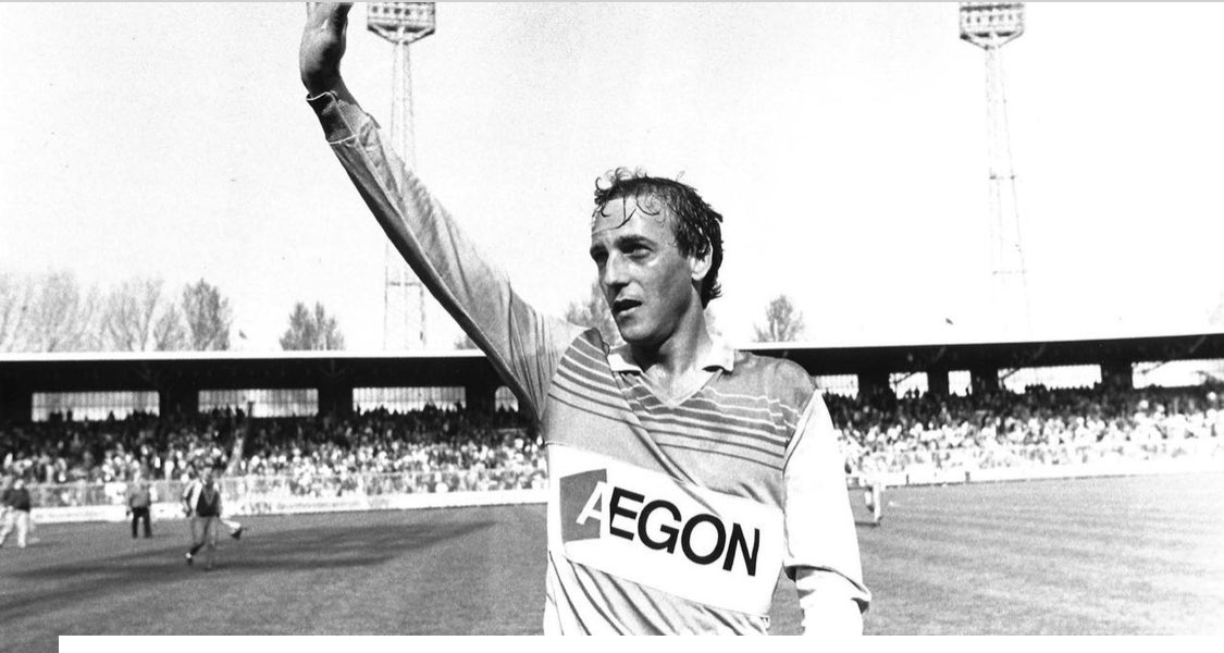 otto2909's tweet photo. Wat een geweldig nieuws: #jetrowillems naar #fcgroningen niet helemaal te vergelijken met destijds de komst van #johanneeskens maar toch #degradatiespook #wegjagen https://t.co/Y1J2bhprWX