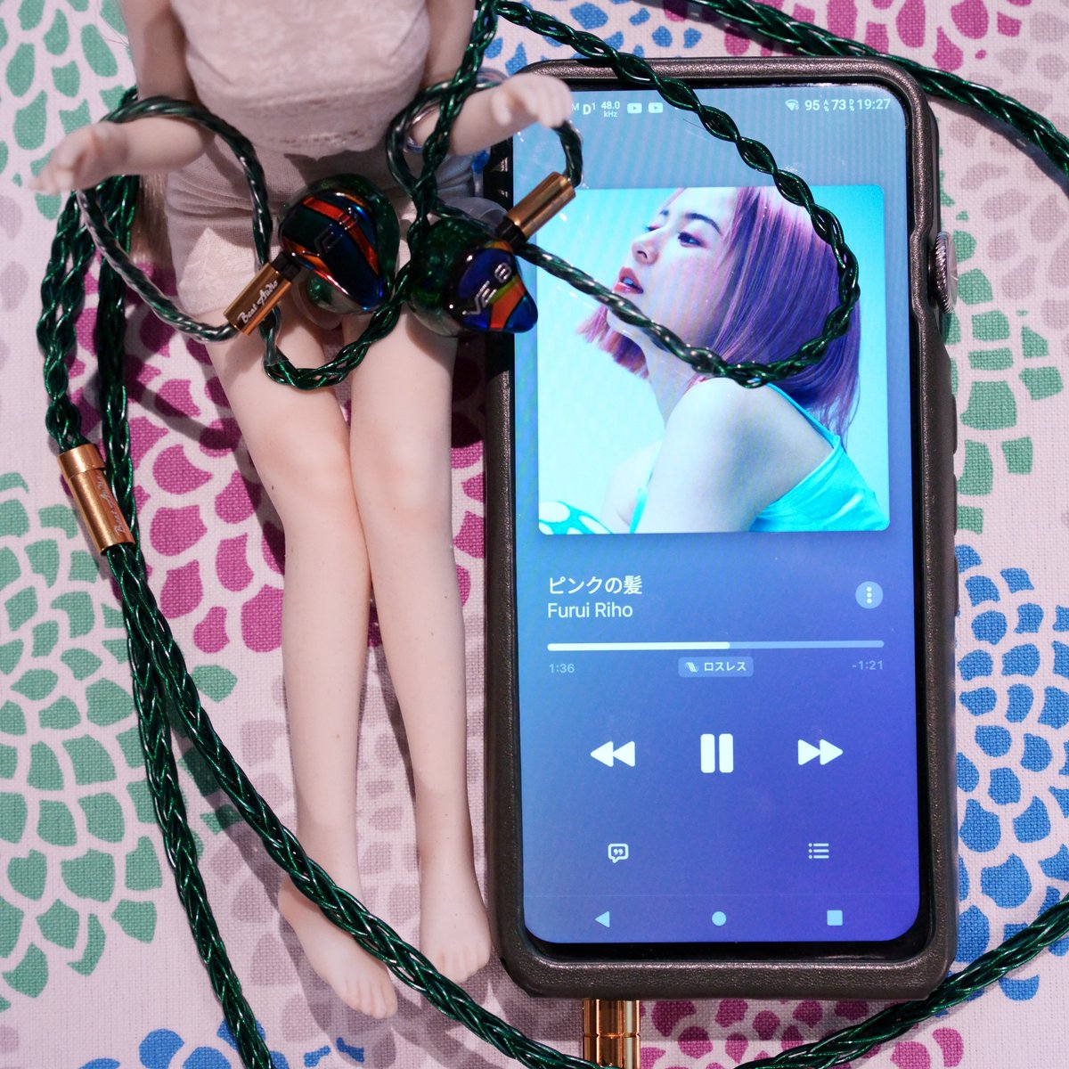 contaprism's tweet photo. Furui Rihoさんの新曲めちゃめちゃいいね❣️
(アハトちゃんにもよく合う😊)
#FuruiRiho #visionears #ve8 #beataudio #emerald #ibasso #dx320 https://t.co/BSQPp3gnS6