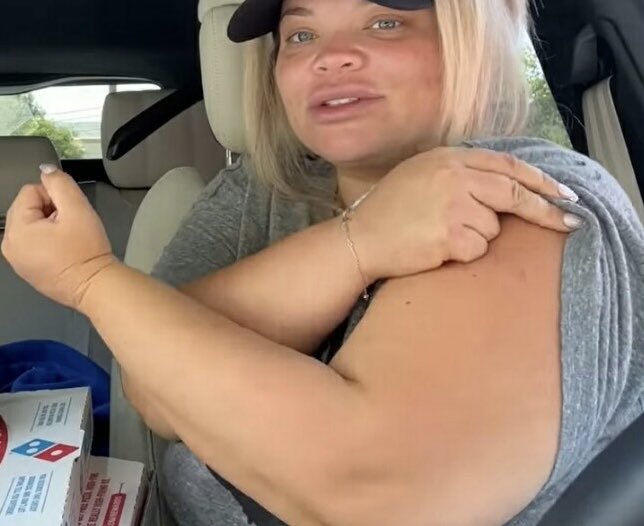 TpVile's tweet photo. @fatbitch2005 @trishapaytas Uh-oh, stand by for another Tonkawallop… https://t.co/tockTTd13O
