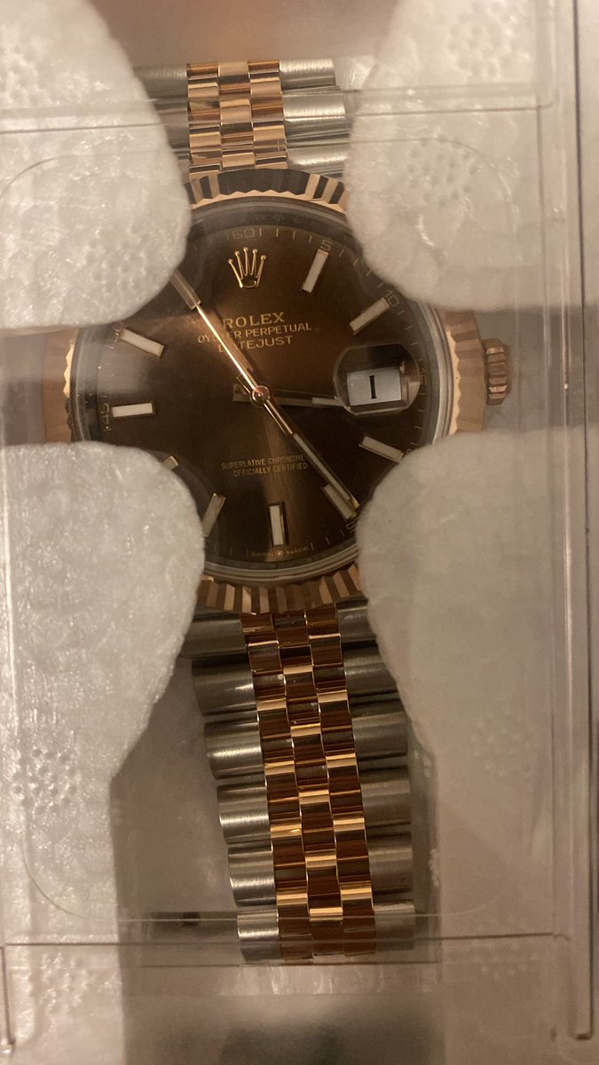 The Luxury Watch Guy tweet media