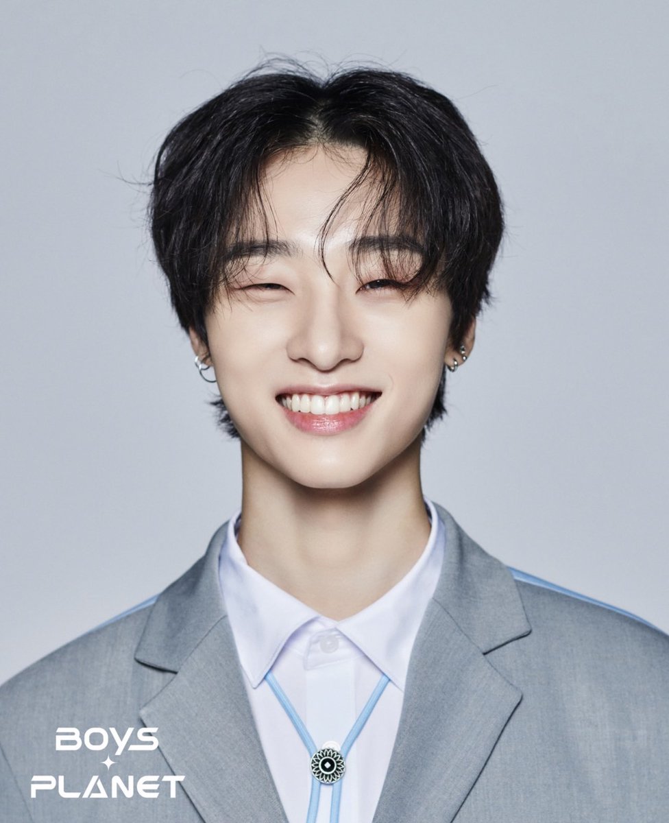 vikt0rrry's tweet photo. It’s literally Lee Donggun’s birthday on Friday, when Boys Planet elimination live starts..So sad his birthday gift is being kicked out from the show.Thank you, Star creators💔#이동건 #boysplanet #보이즈플래닛 #leedonggun #leedonggunboysplanet #BOYSPLANETep3 #성한빈 #석매튜 #리키 https://t.co/Blp3anNEnZ