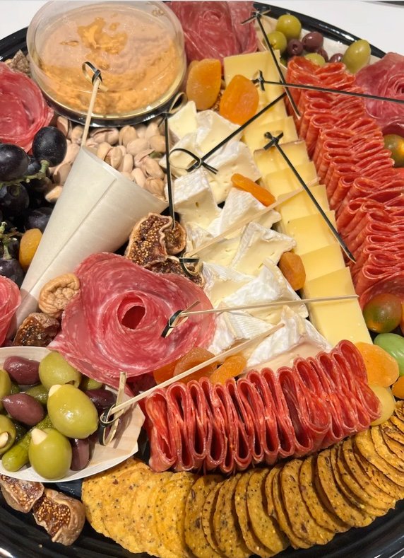 Keyrus_Canada's tweet photo. Keyrus Canada se réunit pour son Kick-Off!🎯  À  Toronto et Montréal, les objectifs de l’année ont été détaillés et la rencontre s’est terminée en beauté ! 🍷🧀
#AI #DataScience #Team #datamanagement  #Canada https://t.co/qkFi0aLrlq